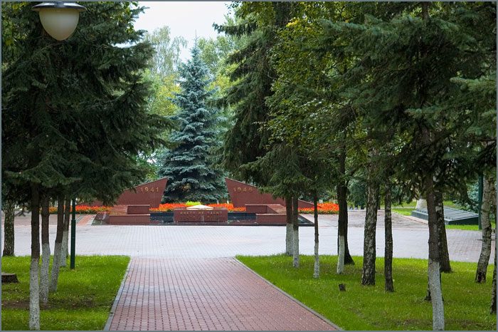  Мемориал памяти погибшим во время Великой Отечественной войны. Город Дзержинский. Угреша