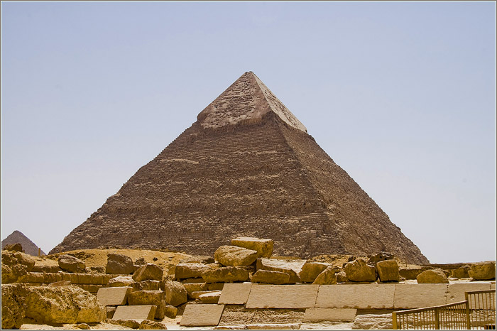 Египет. Пирамиды в Гизе.  Пирамида Хефрена и  пирамида Микерина