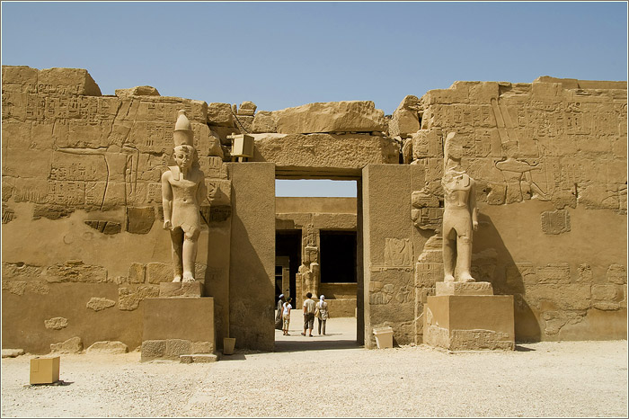 Египет. Карнакский храм. Храм Рамсеса III