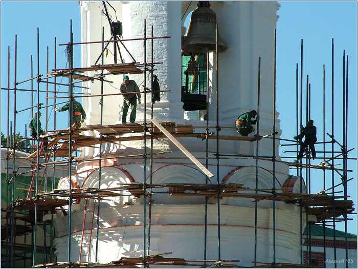 Коломенское. Колокольня церкви Георгия Победоносца. Реставрационные работы
