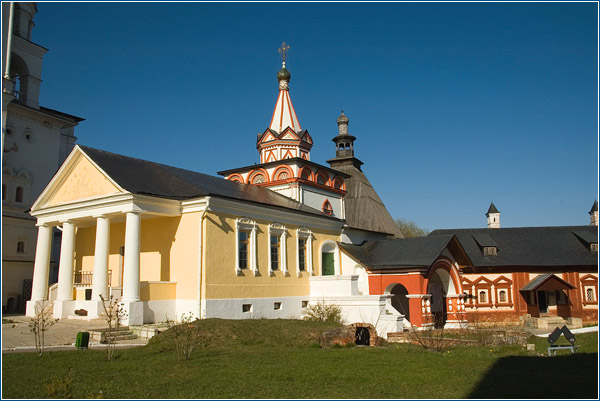 Саввино Сторожевский монастырь.Трапезная церковь иконы Казанской богоматери